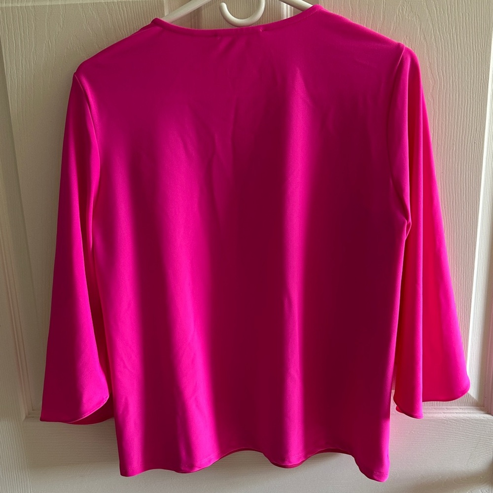 Jude Connally Bright Pink V-Neck Blouse - Picture 3 of 6